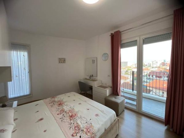 Tirane, jepet me qera apartament 2+1 Kati 5, 84 m² 650 Euro (DON BOSKO)