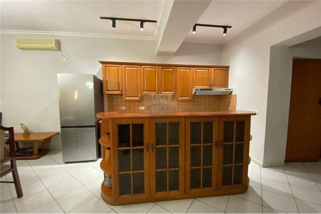 Tirane, jepet me qera apartament 2+1+BLK Kati 2, 100 m² 700 Euro (Pazari i Ri)