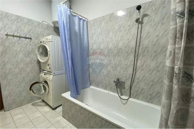Tirane, jepet me qera apartament 2+1+BLK Kati 2, 100 m² 700 Euro (Pazari i Ri)