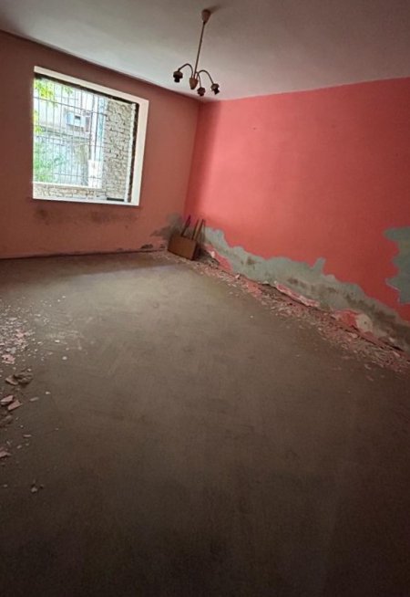 Tirane, shitet apartament 1+1 Kati 1, 65 m² 97.000 Euro (Ylbere bylykbashi)