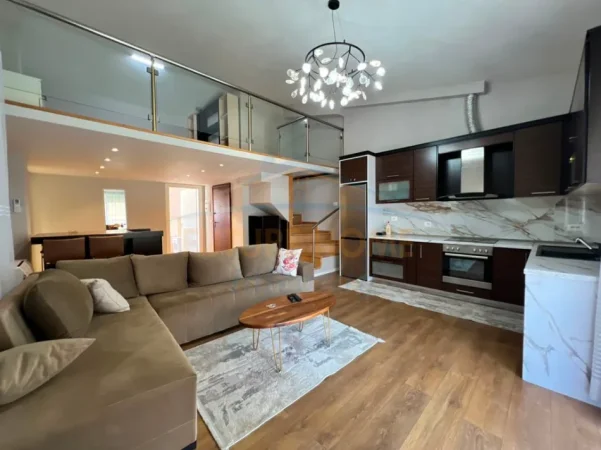 Tirane, jepet me qera apartament duplex Dublex Kati 4, 67.81 m² 500 € (Selite)