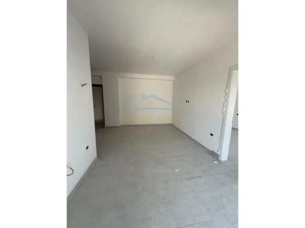 Golem, shitet apartament 1+1 Kati 3, 53 m² 67.000 € (GOLEM , MALI I ROBIT)