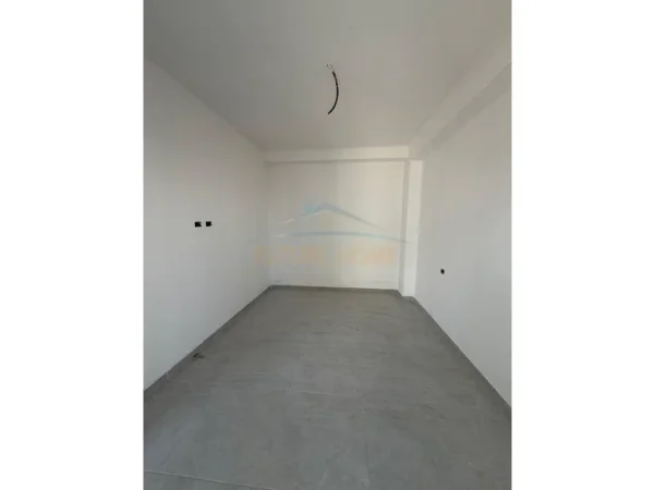 Golem, shitet apartament 1+1 Kati 3, 53 m² 67.000 € (GOLEM , MALI I ROBIT)