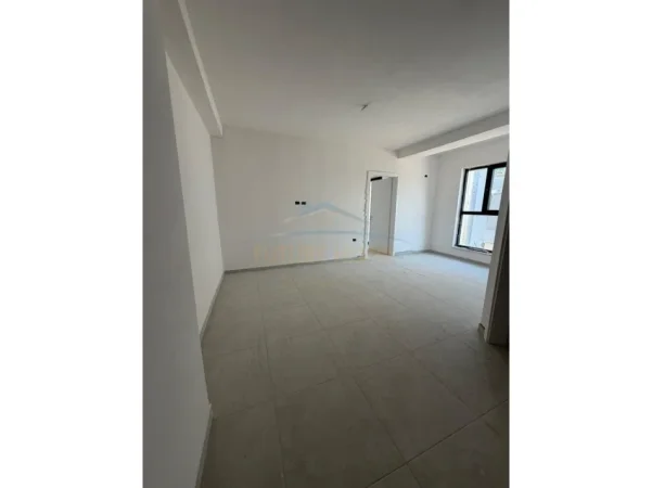 Golem, shitet apartament 1+1 Kati 3, 53 m² 67.000 € (GOLEM , MALI I ROBIT)