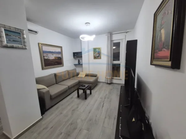 Tirane, jepet me qera apartament 1+1 Kati 4, 53 m² 650 € (Medreseja, Tirane)
