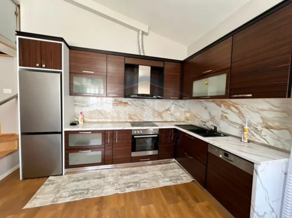 Tirane, jepet me qera apartament 2+1 Kati 4, 68 m² 500 € (Selite)
