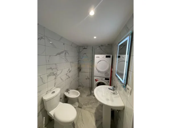 Tirane, shitet apartament 1+1 Kati 0, 66 m² 128.000 € (LIQENI I THATE)