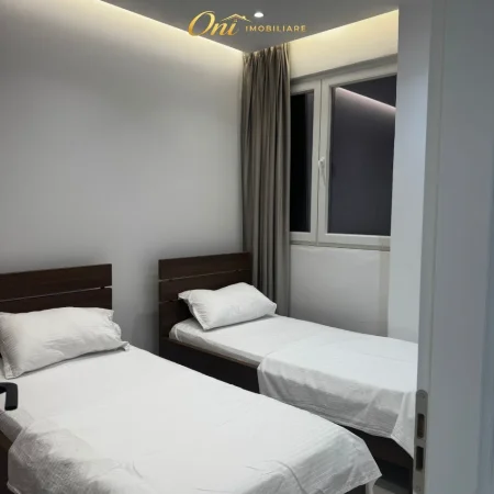 Tirane, jepet me qera apartament 1+1 , 55 m² 550 € (5 MAJI)