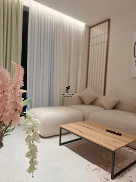 Tirane, jepet me qera apartament 1+1 , 6.500 € (MINE PEZA)