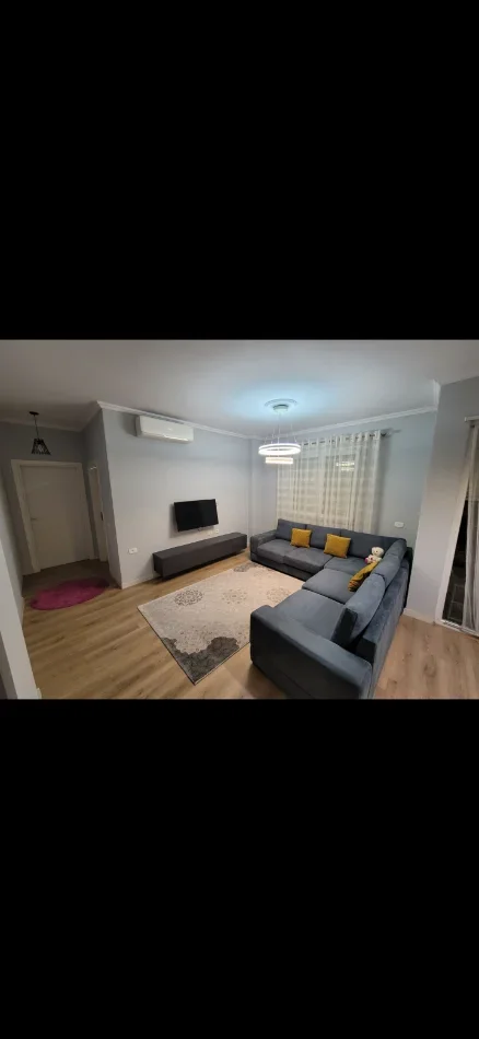 Tirane, jepet me qera apartament 2+1+Aneks+Ballkon Kati 6, 86 m² 600 € 