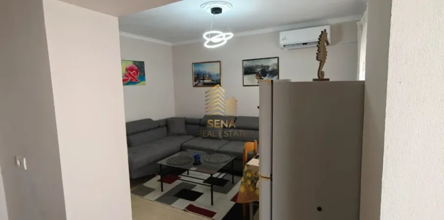 Tirane, jepet me qera apartament 2+1+Ballkon Kati 2, 75 m² 600 € (Rruga e Durresit)