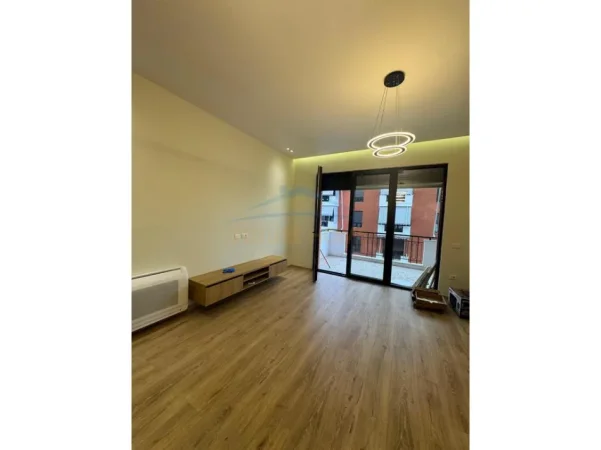 Tirane, jepet me qera apartament 2+1 Kati 6, 114 m² 125.000 € (Delijorgji)