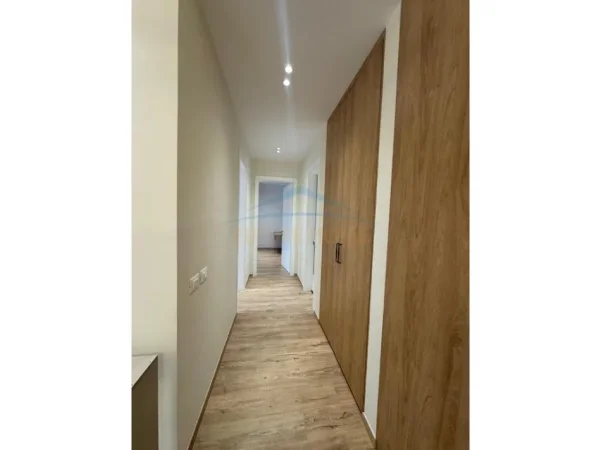 Tirane, jepet me qera apartament 2+1 Kati 6, 114 m² 125.000 € (Delijorgji)