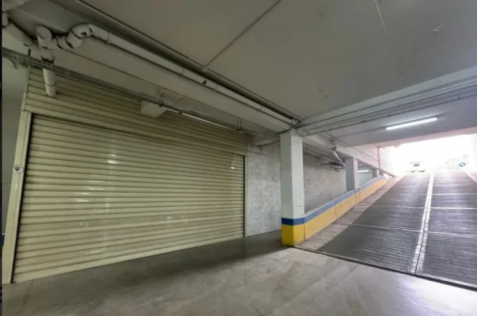 Tirane, jepet me qera magazine Kati -1, 200 m² 1100 € (ASTIR)