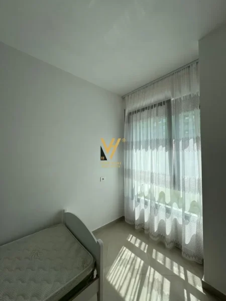 jepet me qera apartament Kati 3, 88 m² 620 € (5 MAJI)