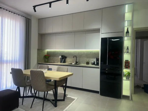 Tirane, jepet me qera apartament 1+1 , 72 m² 600 € (Pranë Stacionit të Trenit)