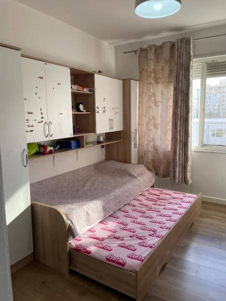 Tirane, jepet me qera nga Pronari, pa-komision apartament 2+1 Kati 3, 95 m² 550 € (Rruga “Muhamet Deliu”)