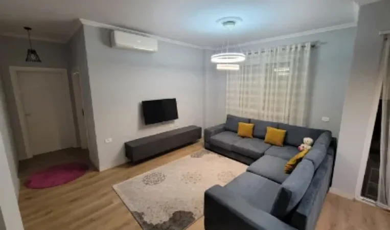 Tirane, jepet me qera apartament 2+1 Kati 6, 86 m² 600 €
