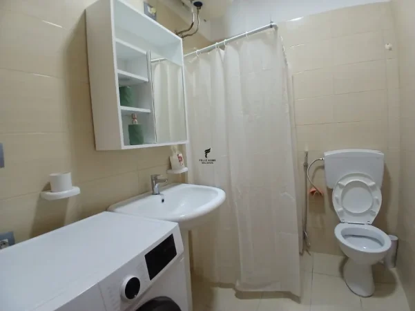 Tirane, jepet me qera apartament 2+1 Kati 5, 70 m² 650 € (RRUGA E DURRESIT)