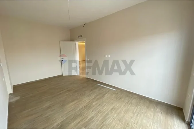 Vlore, shitet apartament 2+1 Kati 8, 94 m² 141.675 € (Rruga Left Sallata, Vlore)