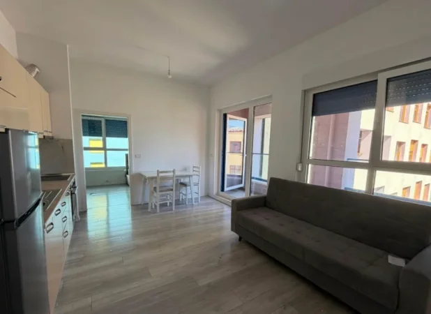 Tirane, jepet me qera apartament 1+1+Ballkon Kati 2, 63 m² 400 € (Ali Demi)