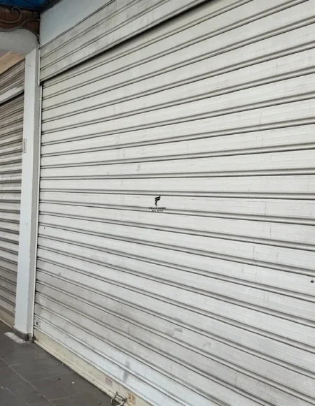 Tirane, jepet me qera dyqan Kati 0, 36 m² 400 € (MYSLYM SHYRI)