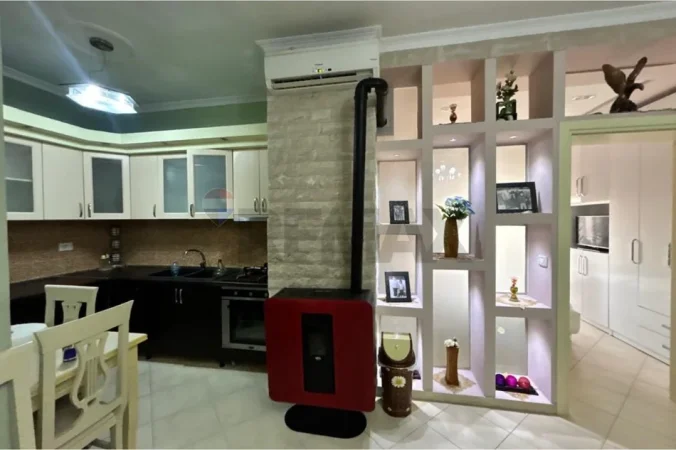 Vlore, jepet me qera apartament 1+1 Kati 2, 75 m² 400 € (Rruga Kosova, Skele, Vlore)