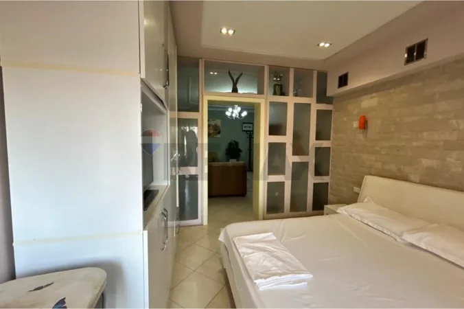Vlore, jepet me qera apartament 1+1 Kati 2, 75 m² 400 € (Rruga Kosova, Skele, Vlore)