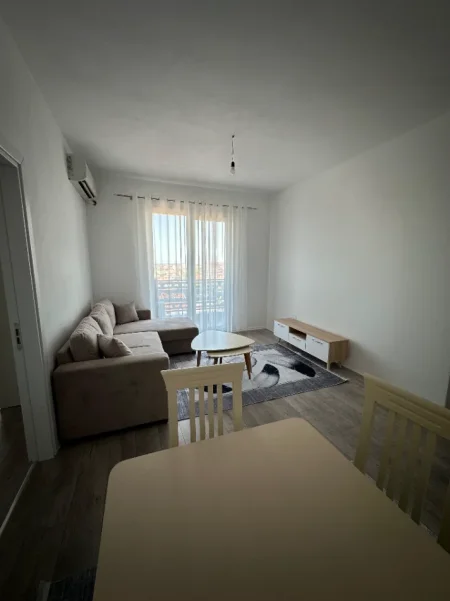 Tirane, jepet me qera apartament 2+1+Ballkon , 100 m²  45.000 Leke (Rruga Donald Trump,Kamez)