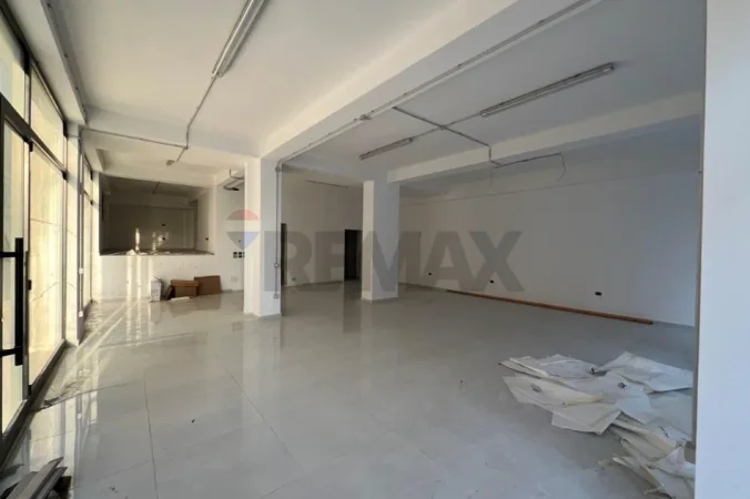 Vlore, shitet ambjent biznesi Kati 0, 201 m² (Blv. Ismail Qemali,Conad, Vlore)
