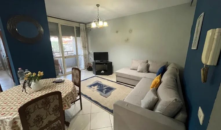 Tirane, jepet me qera apartament 1+1 Kati 1, 65 m² 500 €