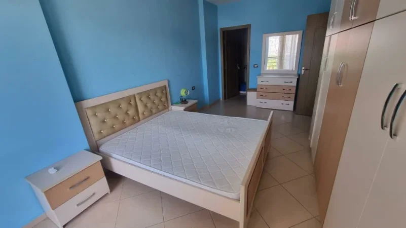 Tirane, jepet me qera apartament 2+1 Kati 7, 107 m² 400 € (Rruga 3 Deshmoret ne Yzberisht)