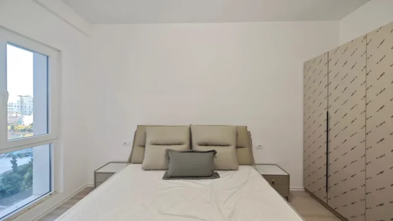 Tirane, jepet me qera apartament 1+1+Ballkon , 700 € 