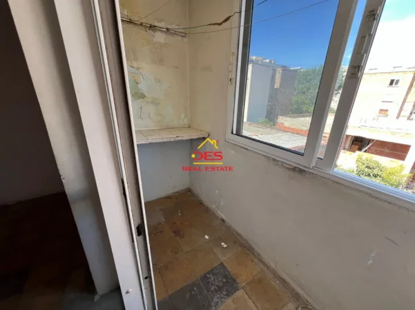 Vlore, shitet apartament 1+1+Ballkon Kati 4, 58 m² 64.000 € (Rruga Misto Mele)