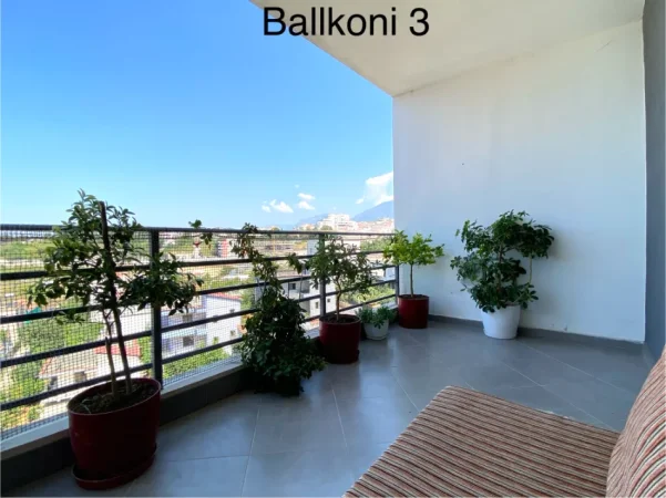 Tirane, jepet me qera apartament 2+1 Kati 4, 121 m² 400 € (Shkoze ,Kompleksi Tom Doshi)