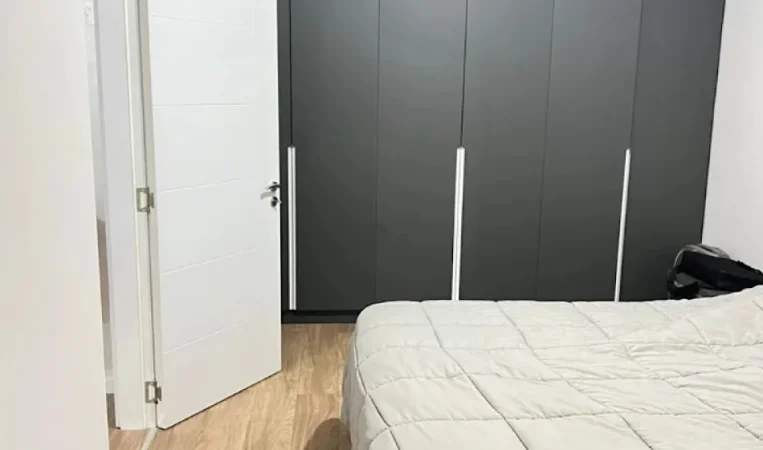 Tirane, shitet apartament 1+1 Kati 4, 77 m² 