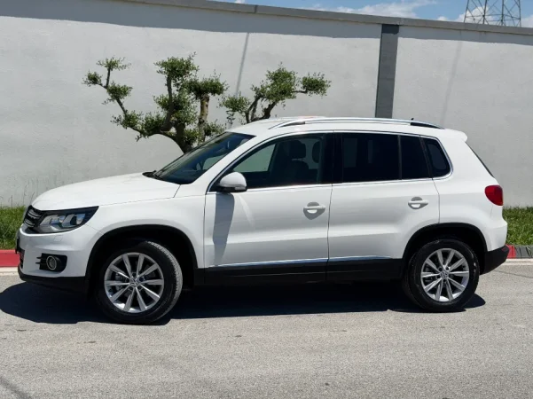 VW TIGUAN 2.0 NAFTE 👉 2014 👈 Kambio AUTOMATIKE 9.000 Lek