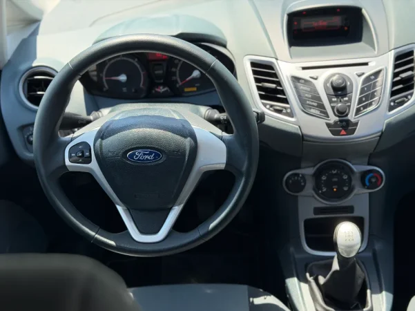 FORD FIESTA 1.4 NAFTE 👉 2011 👈 kambio MANUALE - Per patentat e reja 3.900 Lek