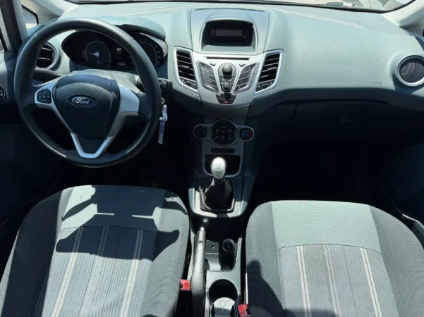 FORD FIESTA 1.4 NAFTE 👉 2011 👈 kambio MANUALE - Per patentat e reja 3.900 Lek