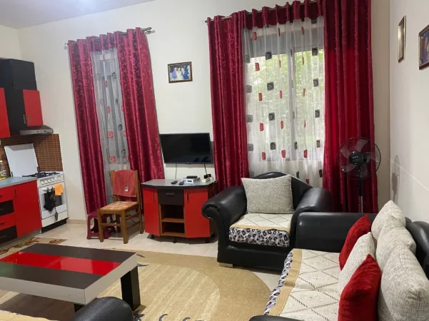 Tirane, jepet me qera apartament 2+1+Ballkon Kati 0, 114 m² 400 € (ne fund te Bulevardit te ri Tirane.)