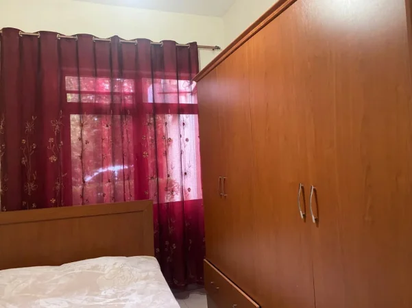 Tirane, jepet me qera apartament 2+1+Ballkon Kati 0, 114 m² 400 € (ne fund te Bulevardit te ri Tirane.)