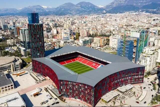 Shqiperi, jepet me qera ambjent biznesi Kati 0, 300 m² 45 € (Stadiumi Air Albania)