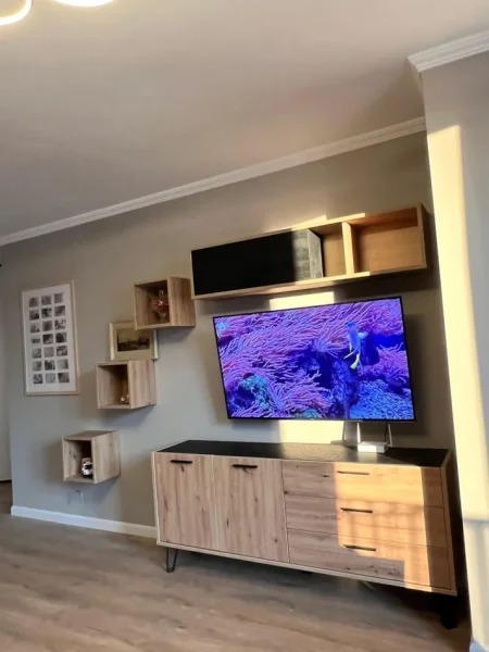 Tirane, shitet apartament 2+1 Kati 6, 175.000 € (Yzberisht)