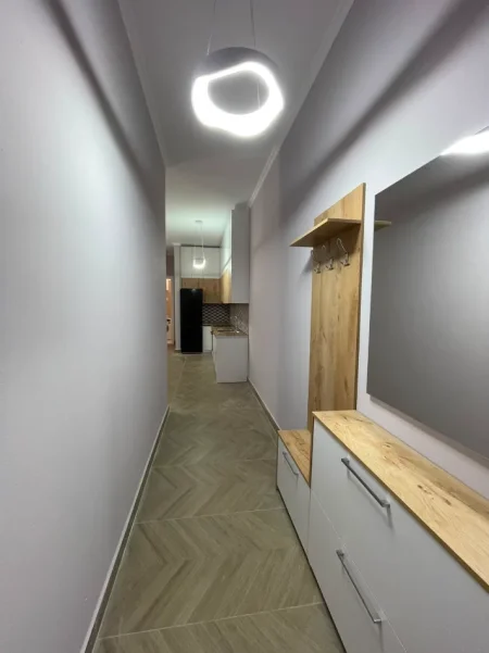 Tirane, jepet me qera apartament 1+1+Ballkon Kati 2, 75 m² 850 € (Kompleksi Delijorgji, Rruga e Kavajes)