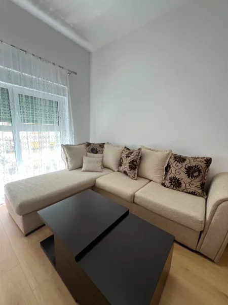 Tirane, jepet me qera apartament 2+1+Ballkon Kati 5, 72 m² 500 € (Pasho Hysa, Kadiu)