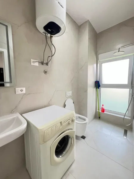 Tirane, jepet me qera apartament 2+1+Ballkon Kati 5, 72 m² 500 € (Pasho Hysa, Kadiu)