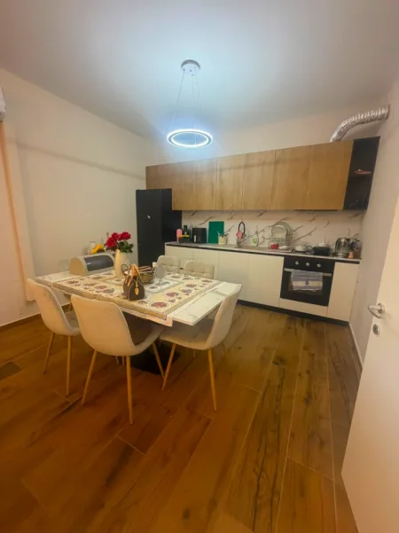 Tirane, shitet apartament 2+1+Ballkon Kati 3, 108 m² 220.000 € (Oasis Residence, Unaza e Re)