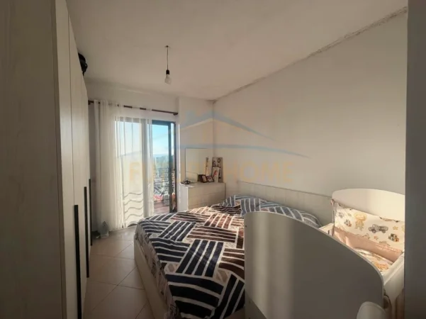 Tirane, shitet apartament 1+1+Ballkon Kati 7, 76 m² 117.000 € (Unaza e Re)
