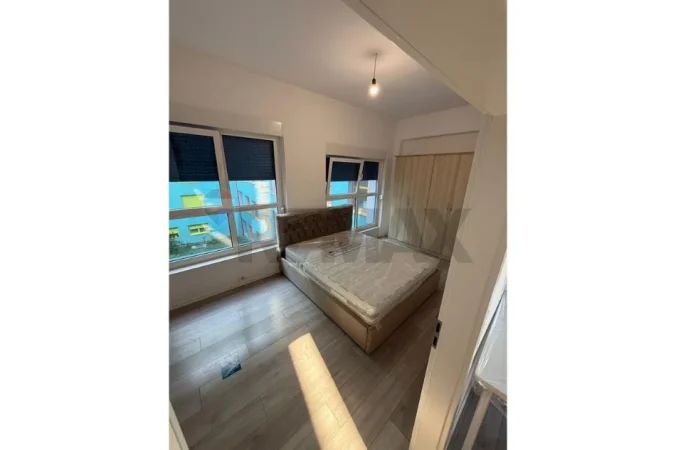 Tirane, jepet me qera apartament 1+1+Ballkon Kati 3, 56 m² 400 € (Kompleksi Mangalem)