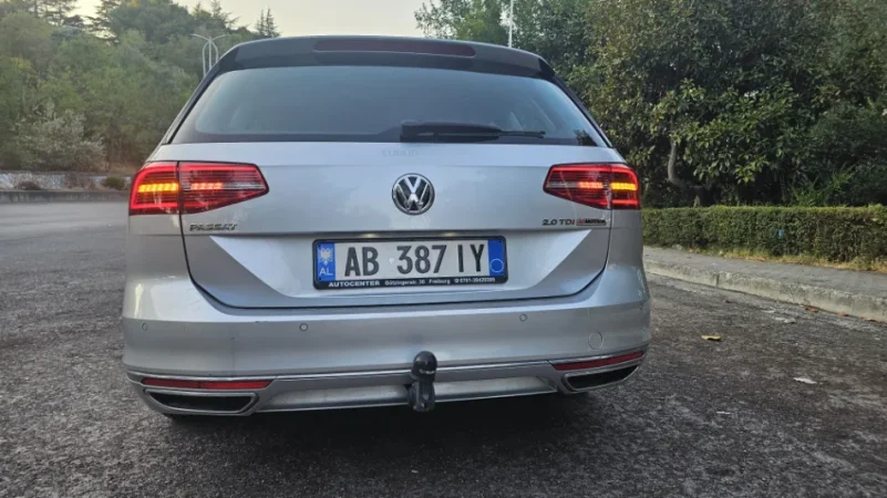 Tirane, shes Nafte, gri metalizato automatik Klima 189.939 km